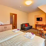 Toc Hotell Lipova Lazne